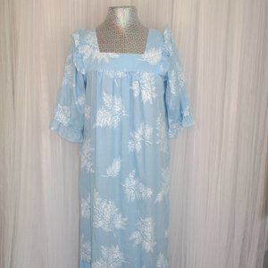 1970s Vintage Size Large/Xlarge Sky Blue Maxi Hawaiian Muumuu Dress Ruffle